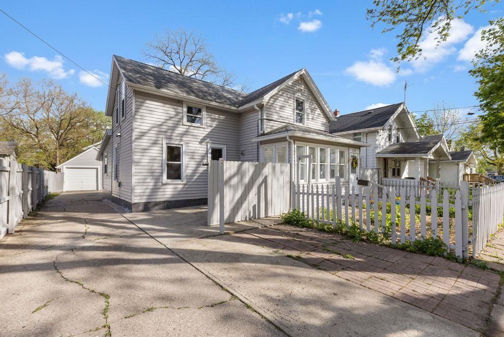 Photo of 1119 DEWEY AVENUE, Beloit, WI 53511 (MLS # 2022528)