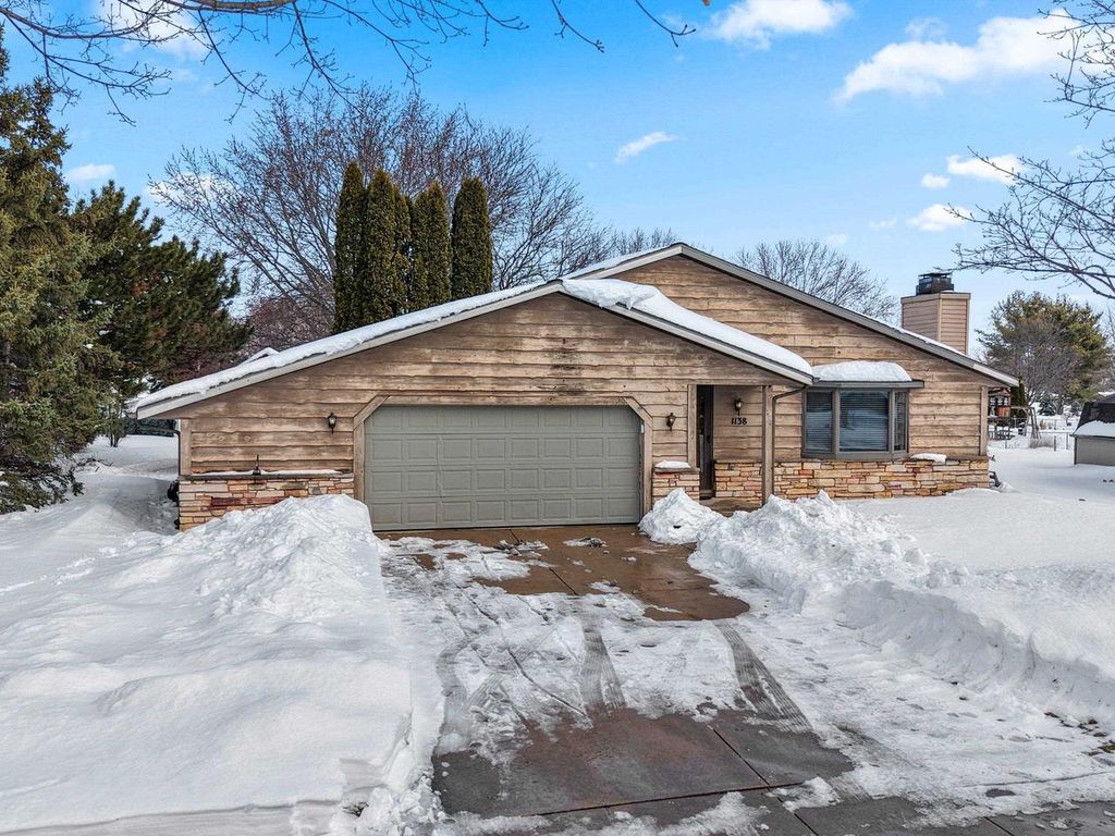 Photo of 1138 Trailwood DRIVE, De Pere, WI 54115 (MLS # 50322770)