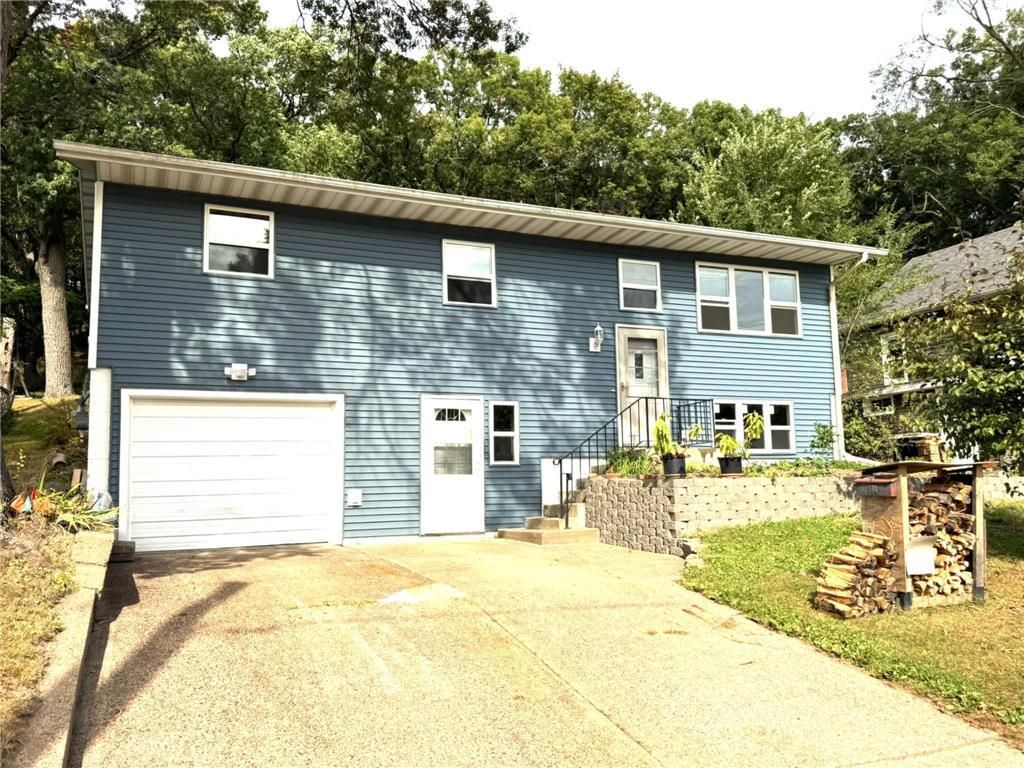 Photo of 1920 Bellevue AVENUE, Eau Claire, WI 54703 (MLS # 6797364)