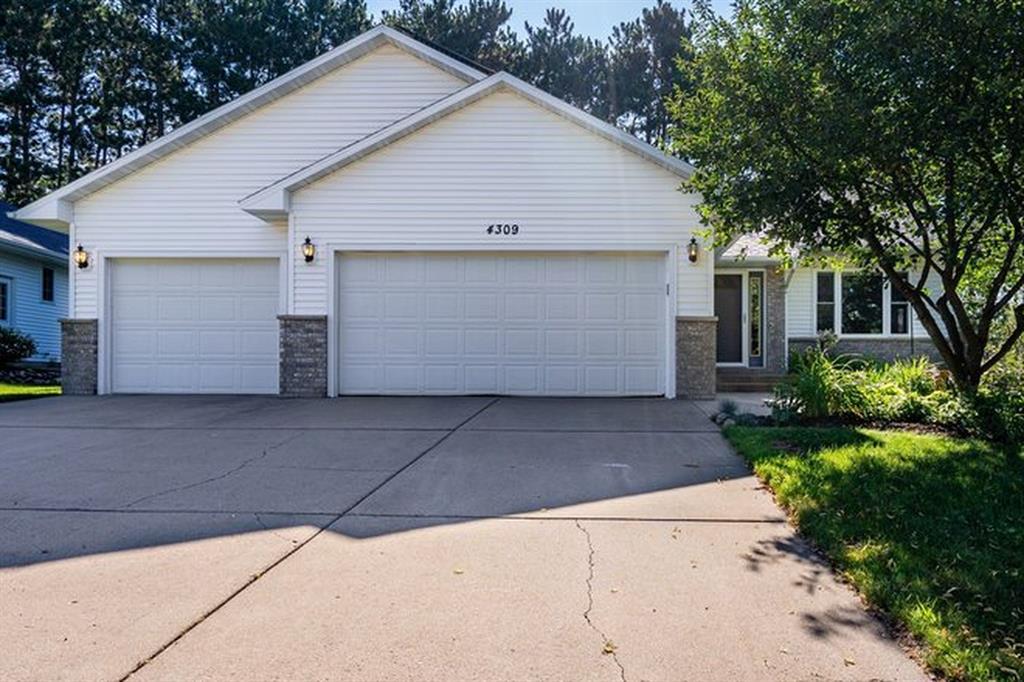 Photo of 4309 Pine Meadow DRIVE, Eau Claire, WI 54701 (MLS # 1603189)
