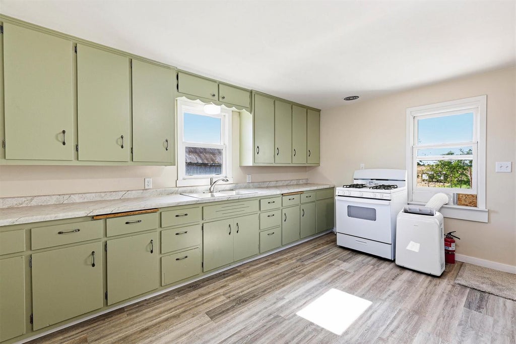 Photo of 3614 N Cth S, Reedsville, WI 54230 (MLS # 50333474)