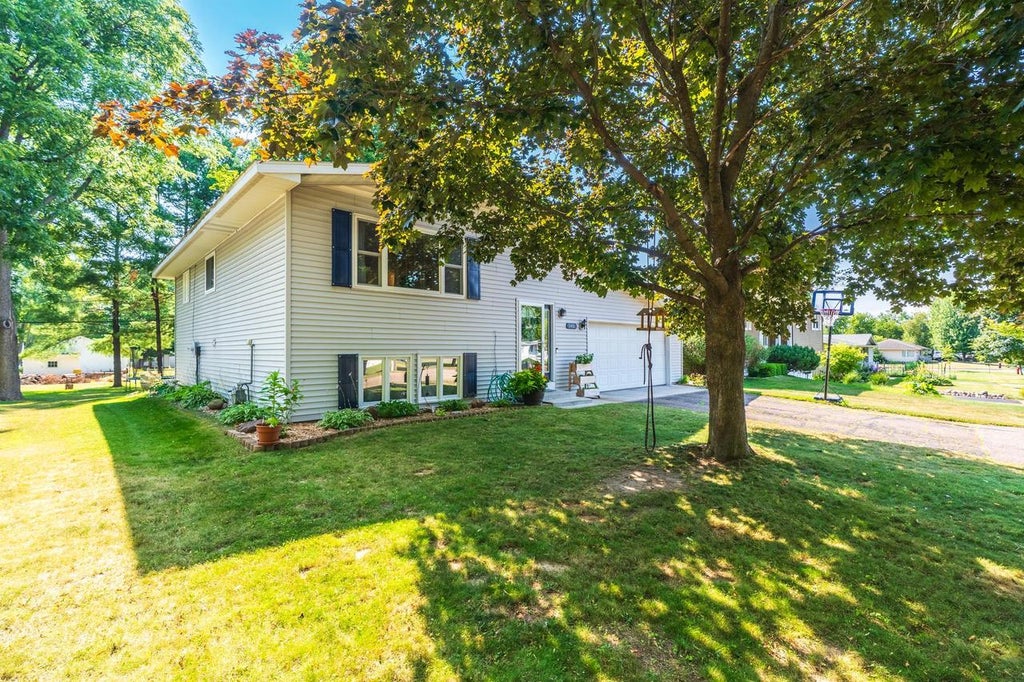 Photo of 1431 N 14th AVENUE, Wausau, WI 54401 (MLS # 22603665)