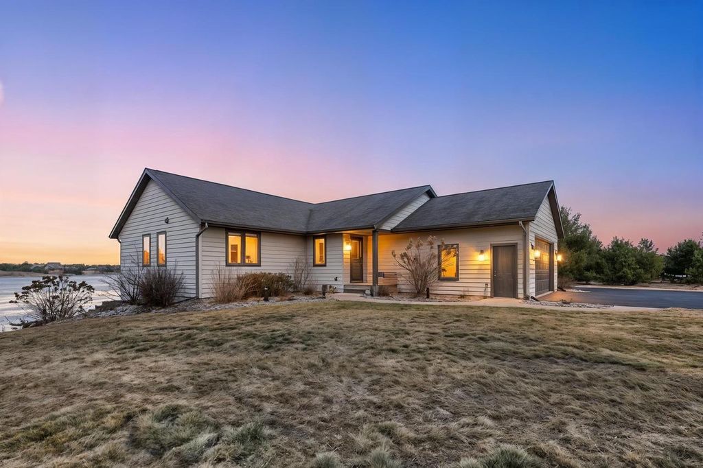 Photo of W5588 S Stone Gate DRIVE, New Lisbon, WI 53950 (MLS # 2016877)