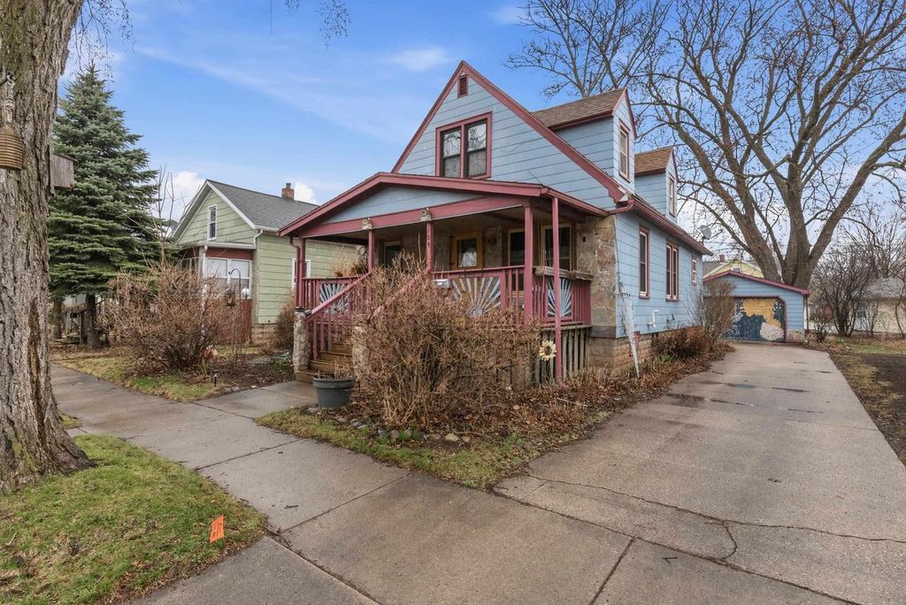 Photo of 109 Walnut STREET, Fond Du Lac, WI 54935 (MLS # 50322960)