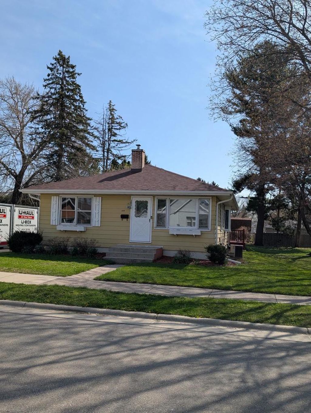 Photo of 420 N Walnut STREET, Janesville, WI 53548 (MLS # 2021336)