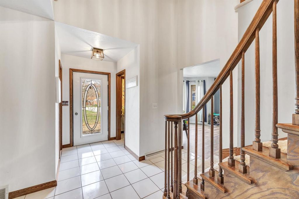 Photo of 382 Ellortina CIRCLE, Green Bay, WI 54302 (MLS # 50324044)