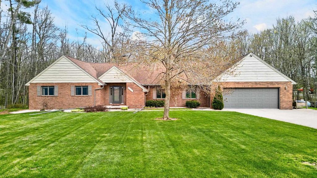 Photo of N1212 Clune ROAD, Kaukauna, WI 54130 (MLS # 50322956)