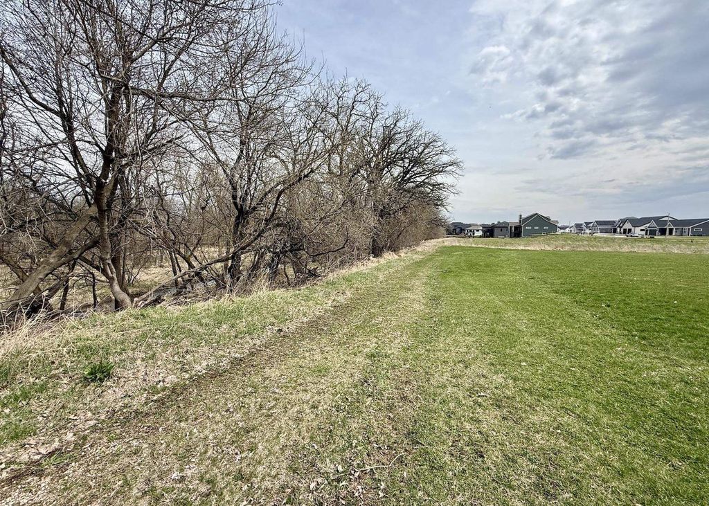 Photo of 7782 Bluestem TRAIL, Deforest, WI 53532 (MLS # 2015535)