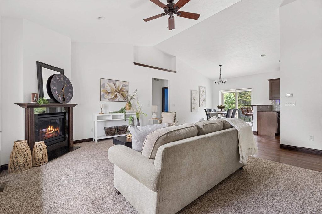 Photo of 2398 W Barley WAY, Appleton, WI 54913 (MLS # 50324472)