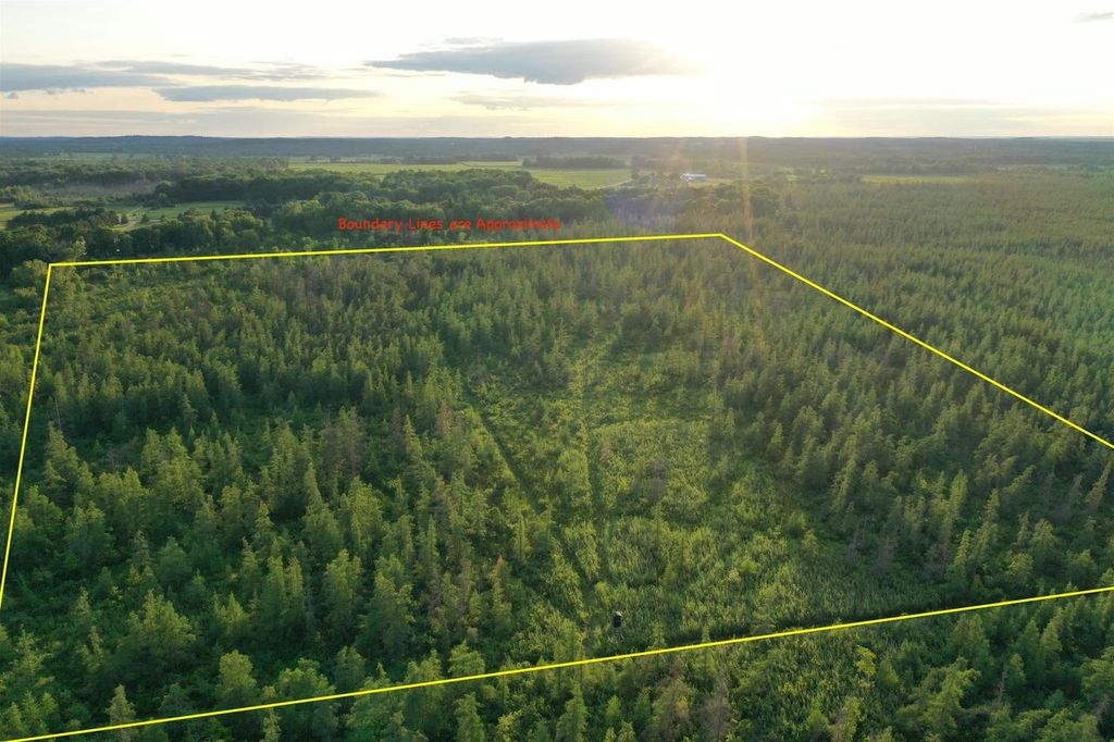 Photo of Cty Rd F, Berlin, WI 54923 (MLS # 50321708)