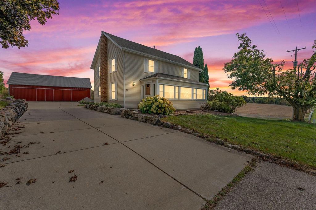 Photo of 2180 County Highway K, Hartford, WI 53027 (MLS # 1939581)