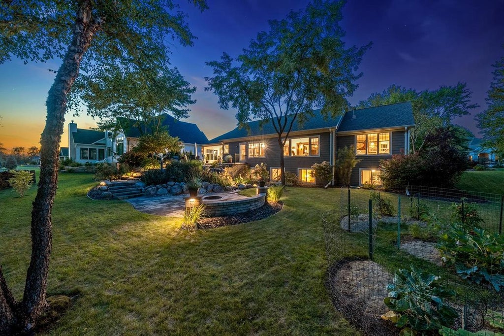 Photo of 1000 Crown Pointe CIRCLE, Suamico, WI 54173 (MLS # 50332926)