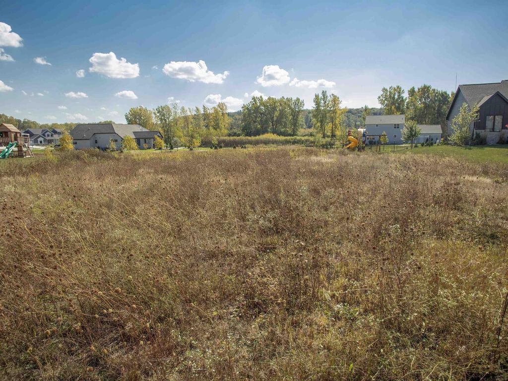 Photo of 1841 Ridgemont CIRCLE, De Pere, WI 54115 (MLS # 50316250)
