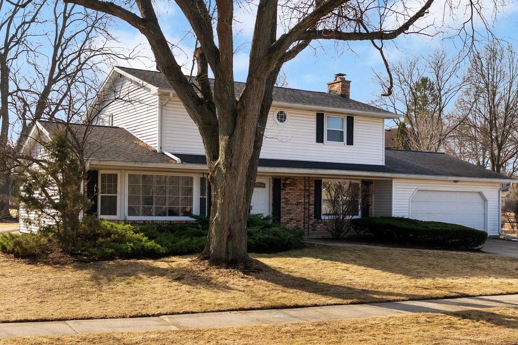 Photo of 7005 Farmington WAY, Madison, WI 53717 (MLS # 2016299)