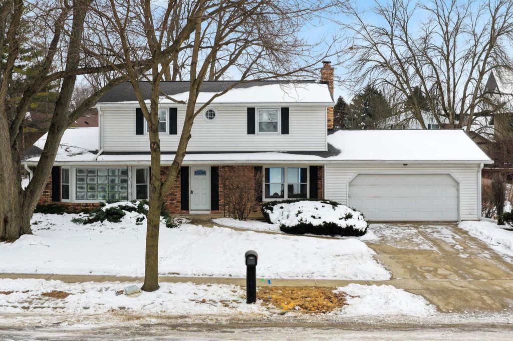Photo of 7005 Farmington WAY, Madison, WI 53717 (MLS # 2016299)