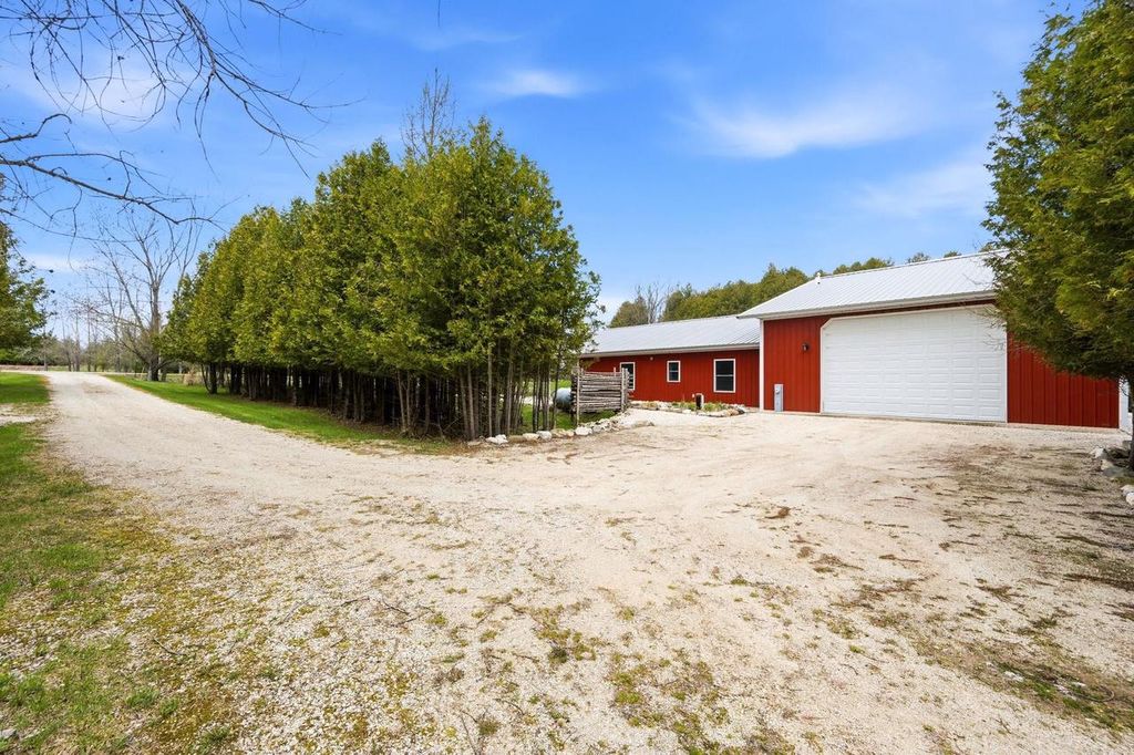 Photo of 704 N Forest DRIVE, Forestville, WI 54213 (MLS # 50324896)