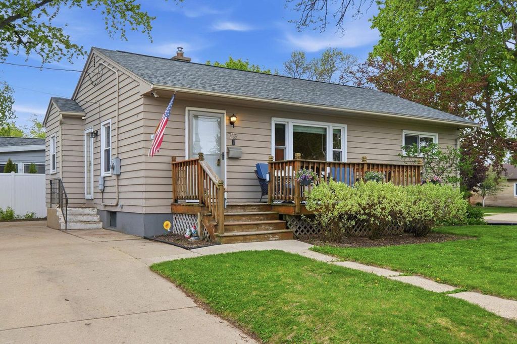 Photo of 713 Dempsey ROAD, Madison, WI 53714 (MLS # 2022183)