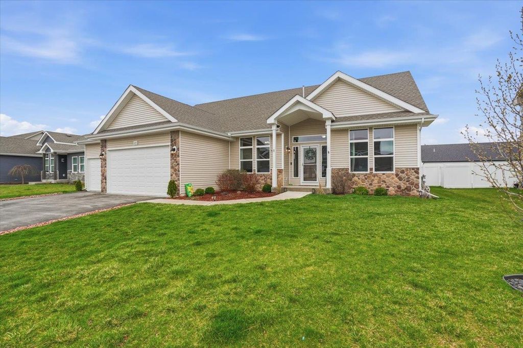 Photo of 215 Olson AVENUE, Belleville, WI 53508 (MLS # 2020704)