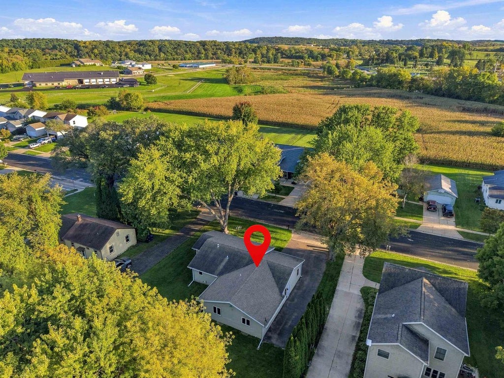 Photo of 415 Waterloo ROAD, Marshall, WI 53559 (MLS # 2033499)