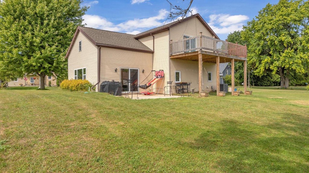Photo of 8705 Northeim LANE, Newton, WI 53063 (MLS # 1978989)