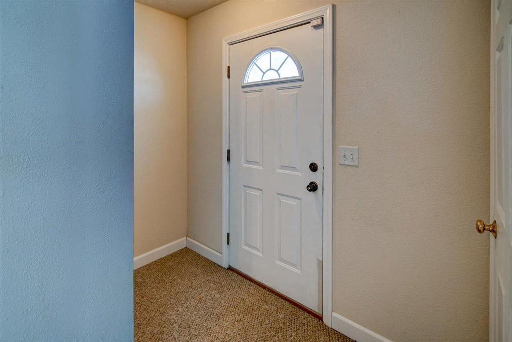 Photo of 204 S Musket Ridge DRIVE, Sun Prairie, WI 53590 (MLS # 2015638)