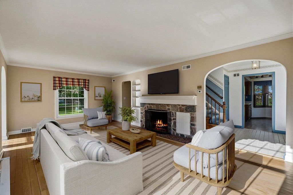 Photo of 7230 W Freistadt ROAD, Mequon, WI 53092 (MLS # 1964060)
