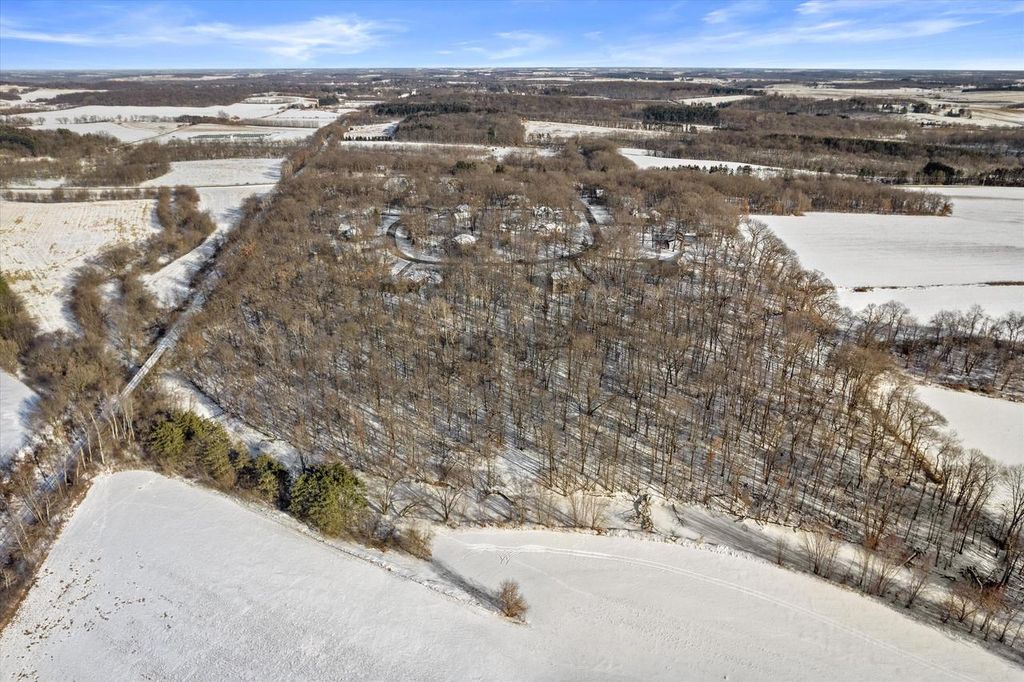 Photo of LT 11 Maple Heights ROAD, Marshall, WI 53559 (MLS # 1950034)