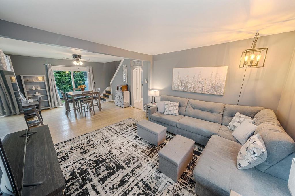 Photo of 715 N Harriman STREET, Appleton, WI 54911 (MLS # 50324408)