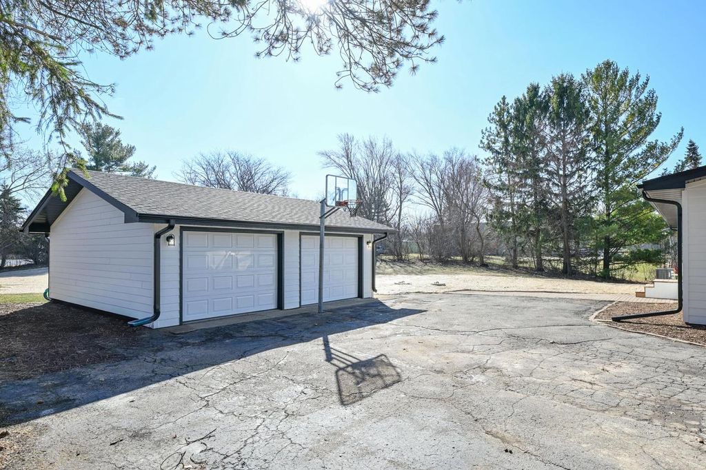 Photo of 8751 368th AVENUE, Burlington, WI 53105 (MLS # 1953885)