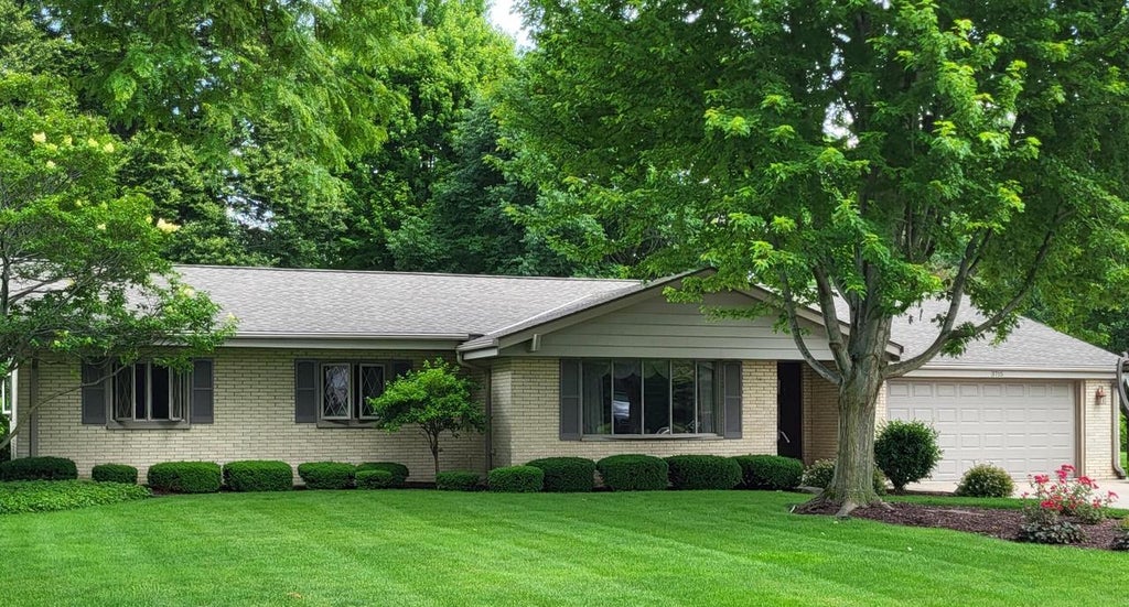 Photo of 3715 Sherrie LANE, Racine, WI 53405 (MLS # 1978017)