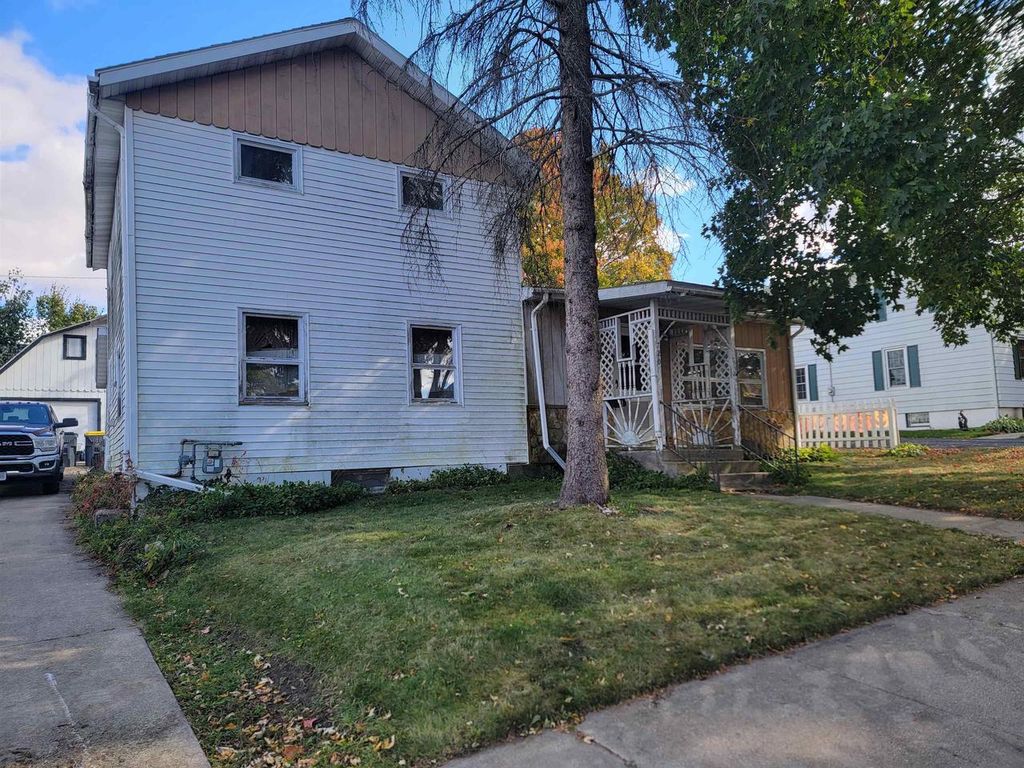 Photo of 720 17th AVENUE, Monroe, WI 53566 (MLS # 2011327)