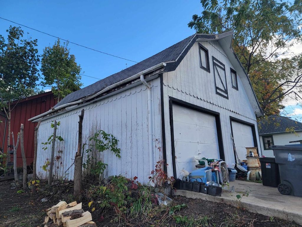 Photo of 720 17th AVENUE, Monroe, WI 53566 (MLS # 2011327)