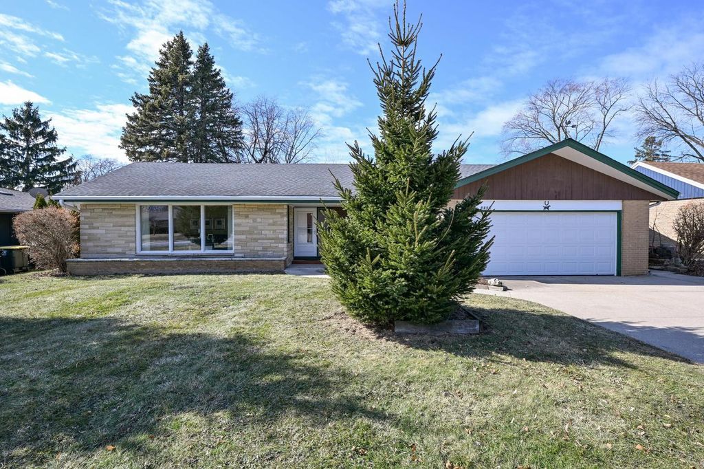 Photo of 2451 N 115th STREET, Wauwatosa, WI 53226 (MLS # 1951111)