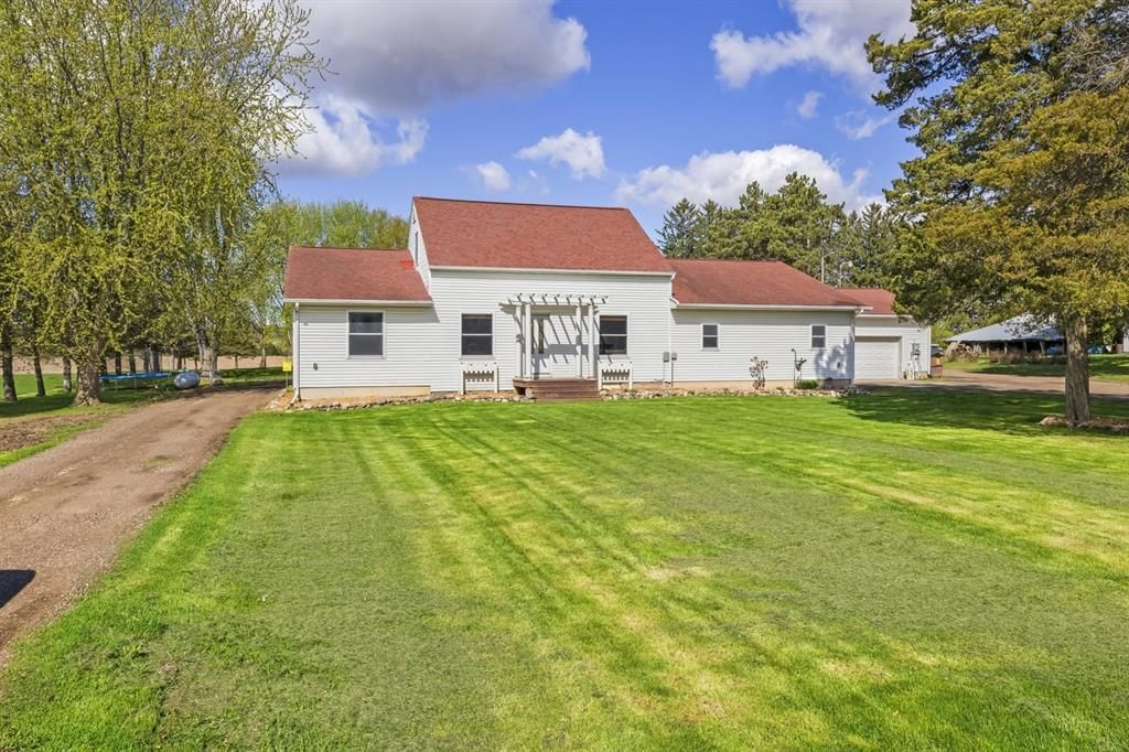 Photo of 553 County Road D, Elmwood, WI 54740 (MLS # 1600618)