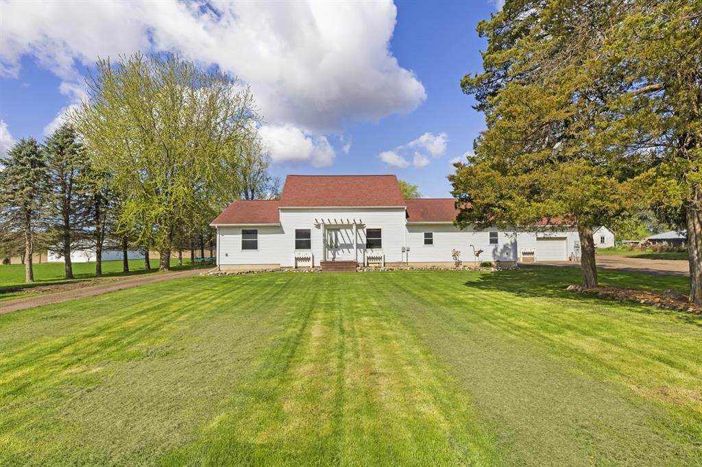 Photo of 553 County Road D, Elmwood, WI 54740 (MLS # 1600618)