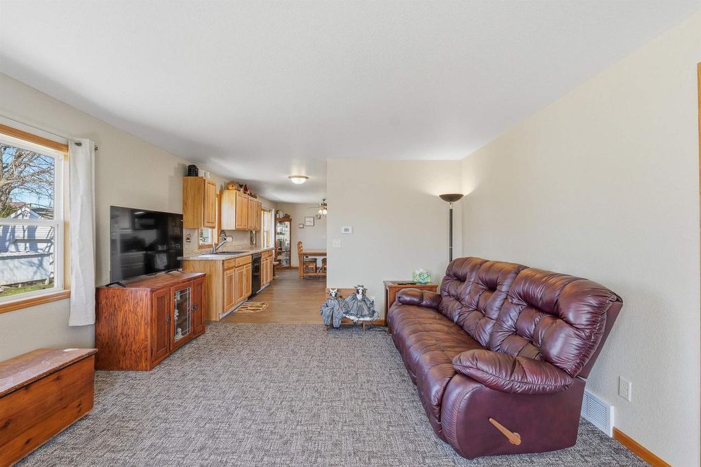 Photo of 820 Minnesota AVENUE, North Fond Du Lac, WI 54937 (MLS # 50323401)