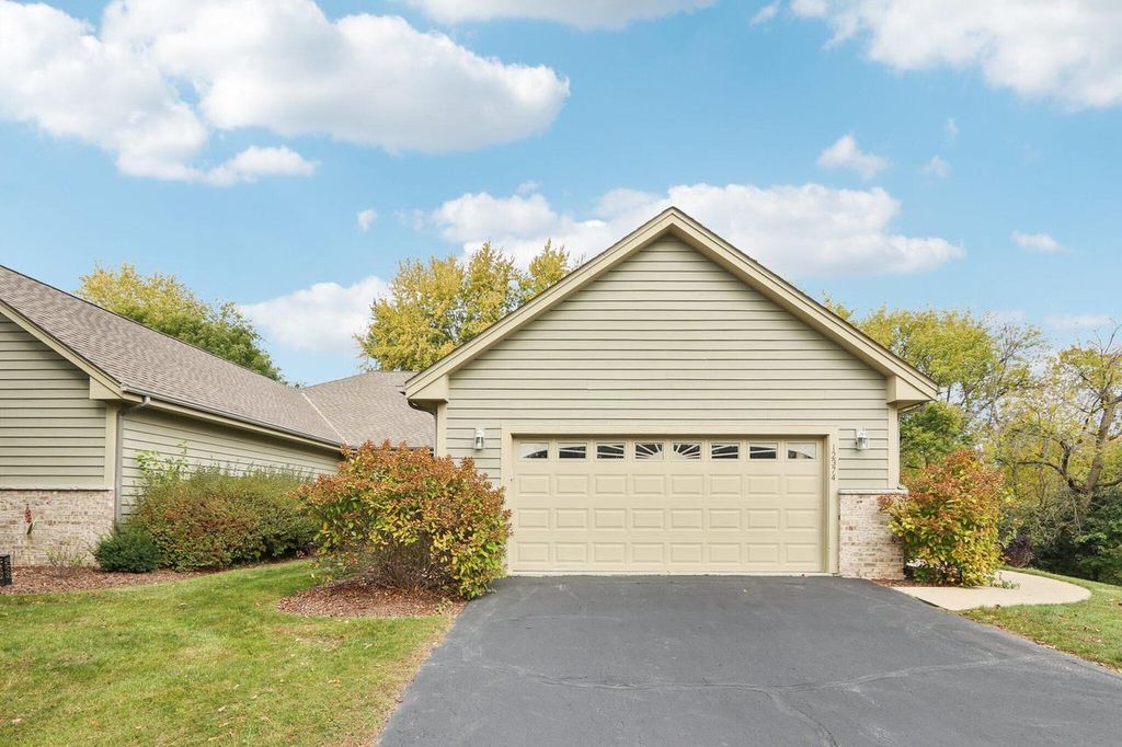 Photo of 12374 W Waterford AVENUE, Greenfield, WI 53228 (MLS # 1939082)