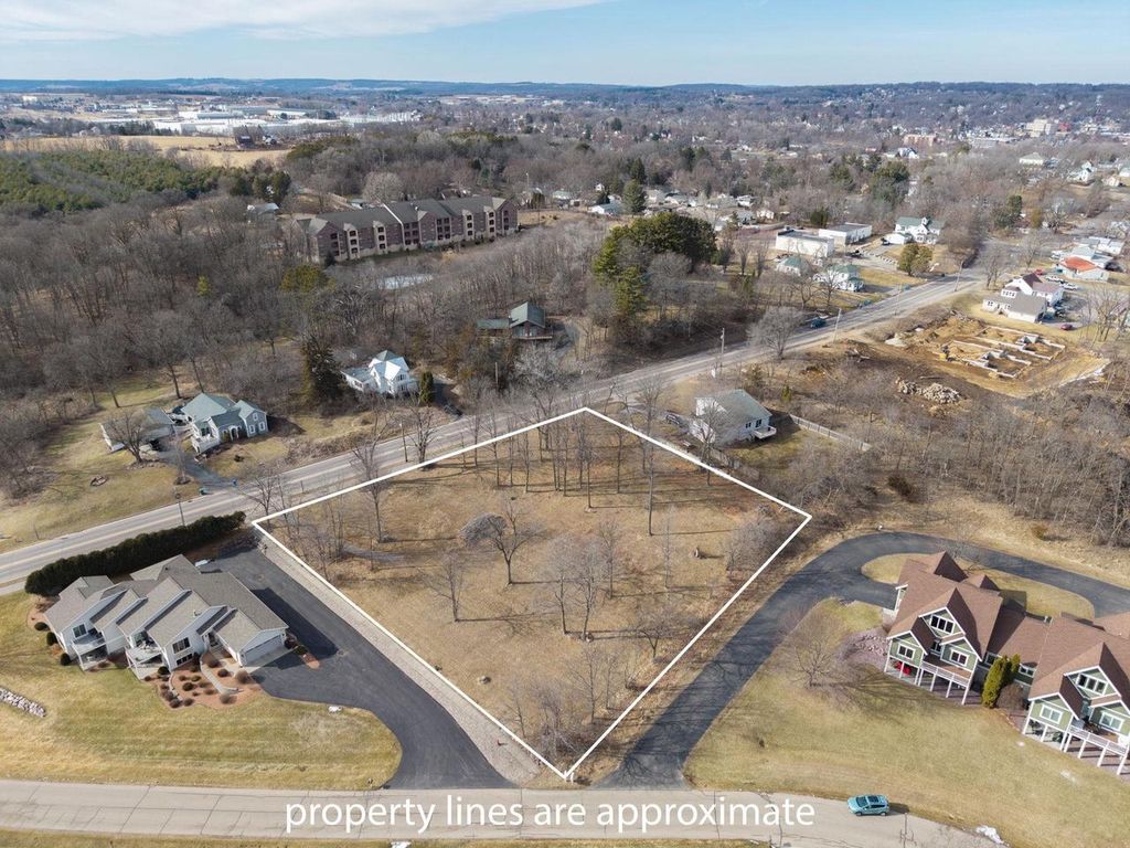 Photo of 1035 Walnut STREET, Baraboo, WI 53913 (MLS # 2017362)