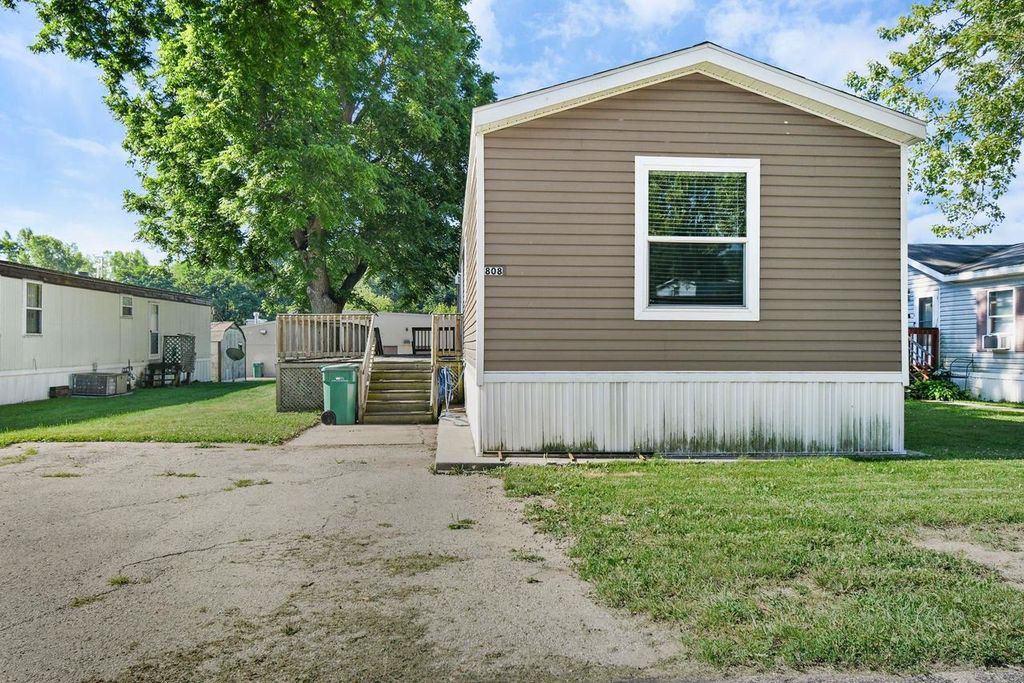 Photo of 808 Charles LANE, Stoughton, WI 53589 (MLS # 2027393)