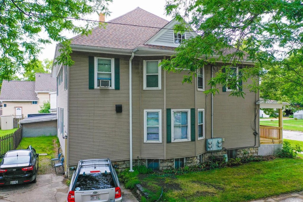 Photo of 238 N Oakland AVENUE, Green Bay, WI 54303 (MLS # 50332171)