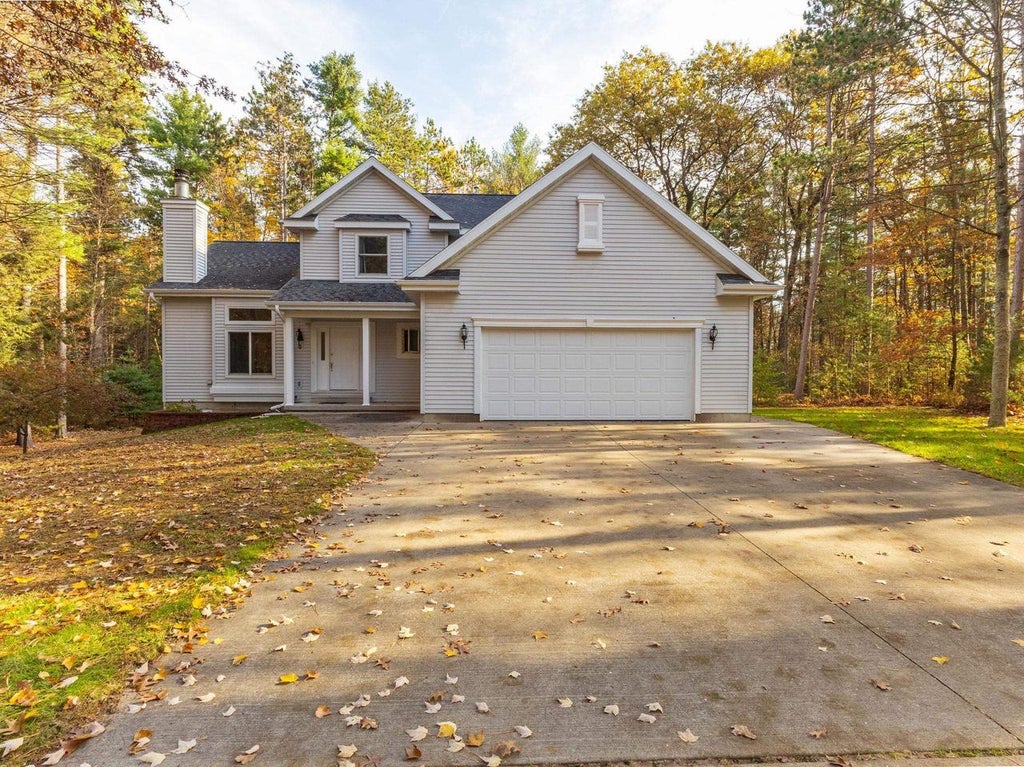Photo of N2734 Stanley LANE, Marinette, WI 54143 (MLS # 50334910)