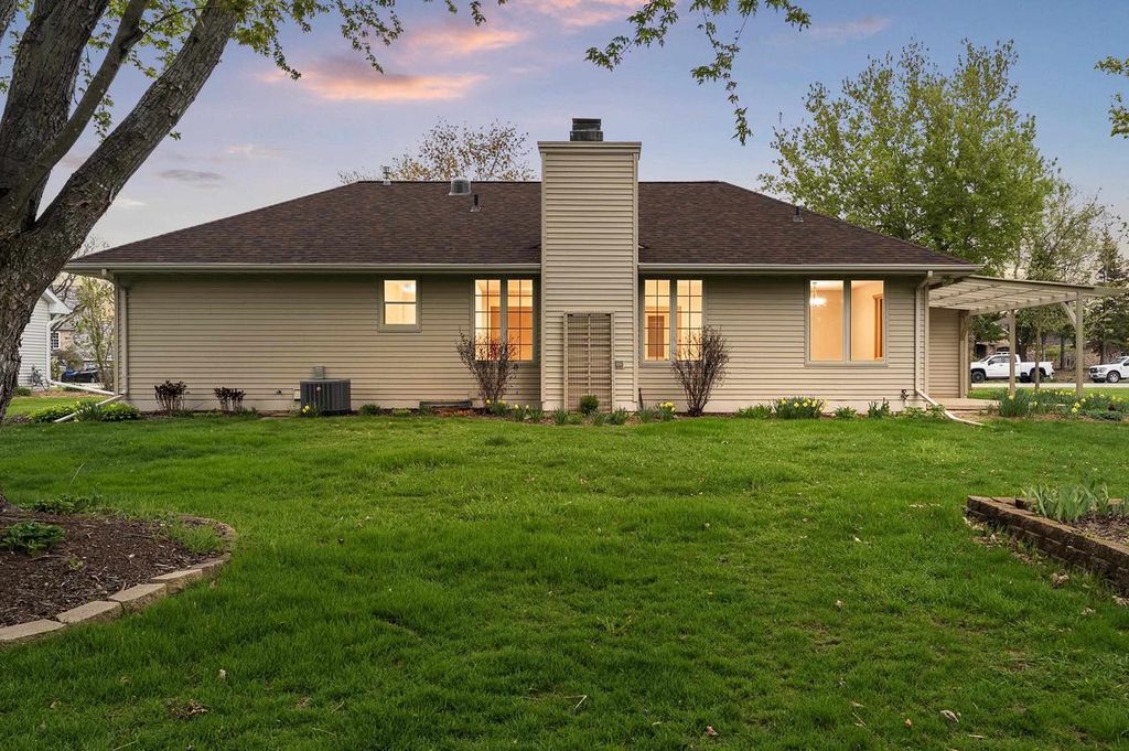 Photo of 2298 Lost Dauphin ROAD, De Pere, WI 54115 (MLS # 50325164)