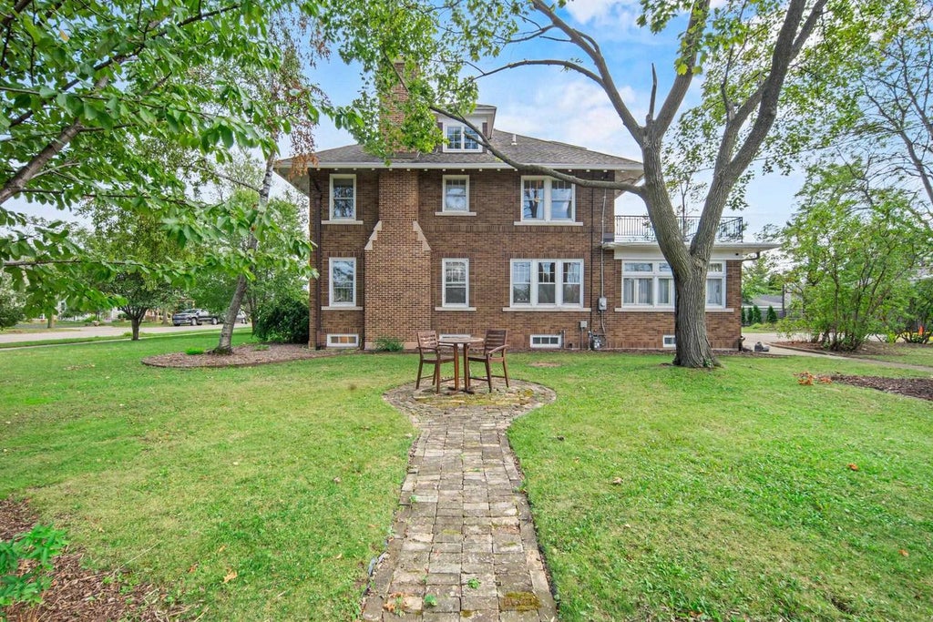 Photo of 428 9th STREET, Neenah, WI 54956 (MLS # 50331607)