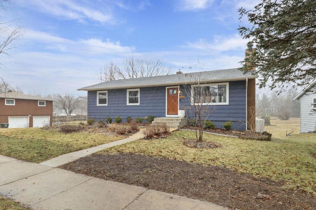 Photo of 6305 Jacobs WAY, Madison, WI 53711 (MLS # 2018334)