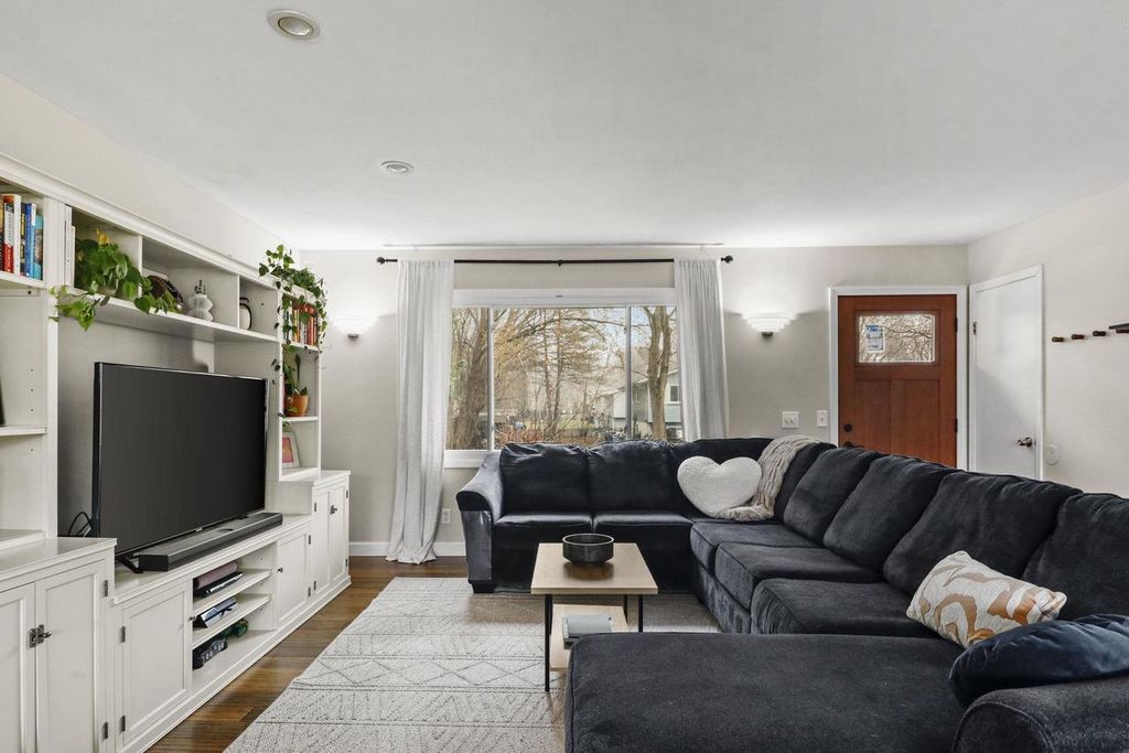 Photo of 6305 Jacobs WAY, Madison, WI 53711 (MLS # 2018334)