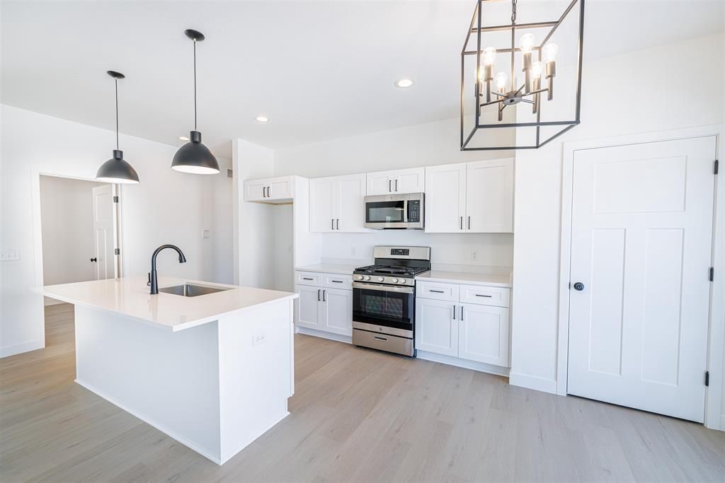 Photo of 1738 E Kyle CIRCLE, Beloit, WI 53511 (MLS # 2019057)