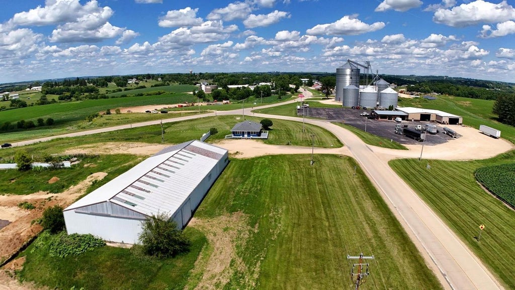 Photo of 674 County Road O ROAD, Mineral Point, WI 53565 (MLS # 2030796)