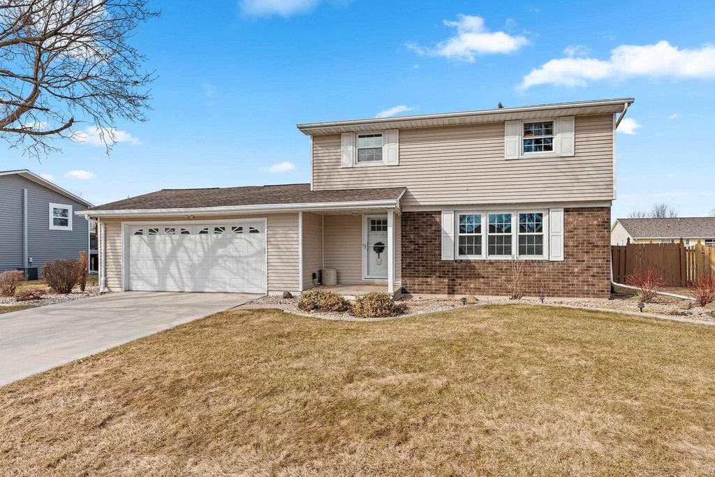 Photo of 762 St Josephs STREET, De Pere, WI 54115 (MLS # 50322333)