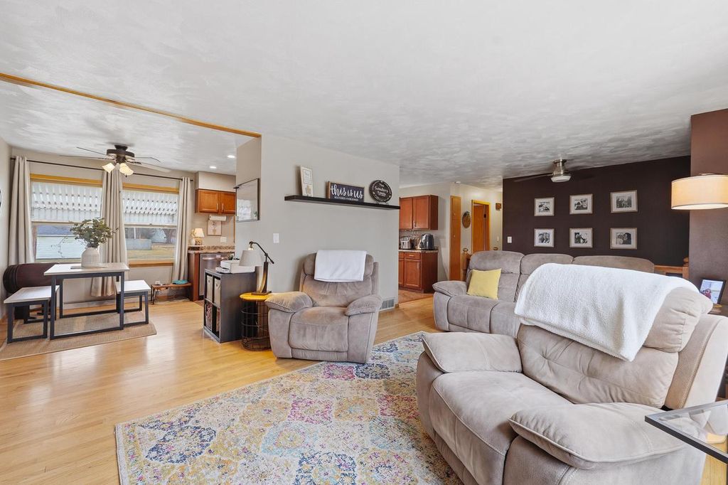 Photo of 626 Vine STREET, Fond Du Lac, WI 54935 (MLS # 1953784)