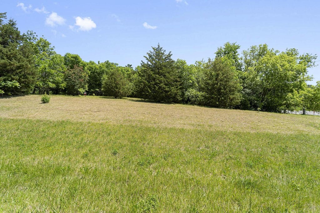 Photo of Lt23 Stonebank Highlands, Oconomowoc, WI 53066 (MLS # 1986025)